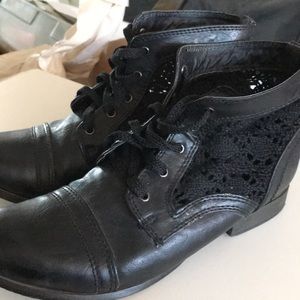 WANTED ANKLE BOOT SIZE 8 Use